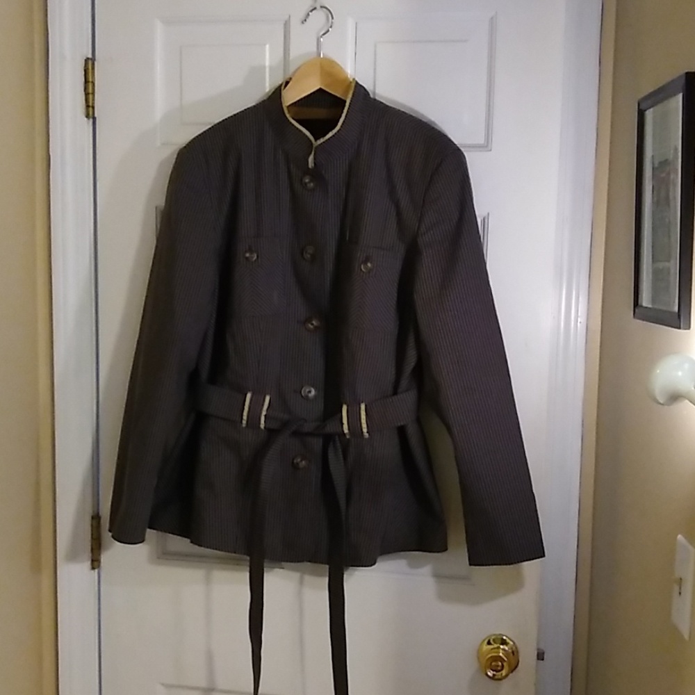 Apostrophe size 20W military blazer